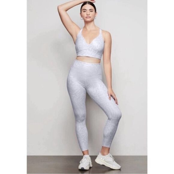 NWT Good American Icy Leopard Legging Foil White Gray- Size 2 (Medium) - Picture 2 of 11